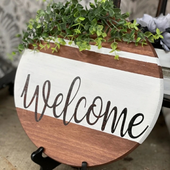 Welcome! Check out my closet! Offers welcome š - Picture 2 of 3